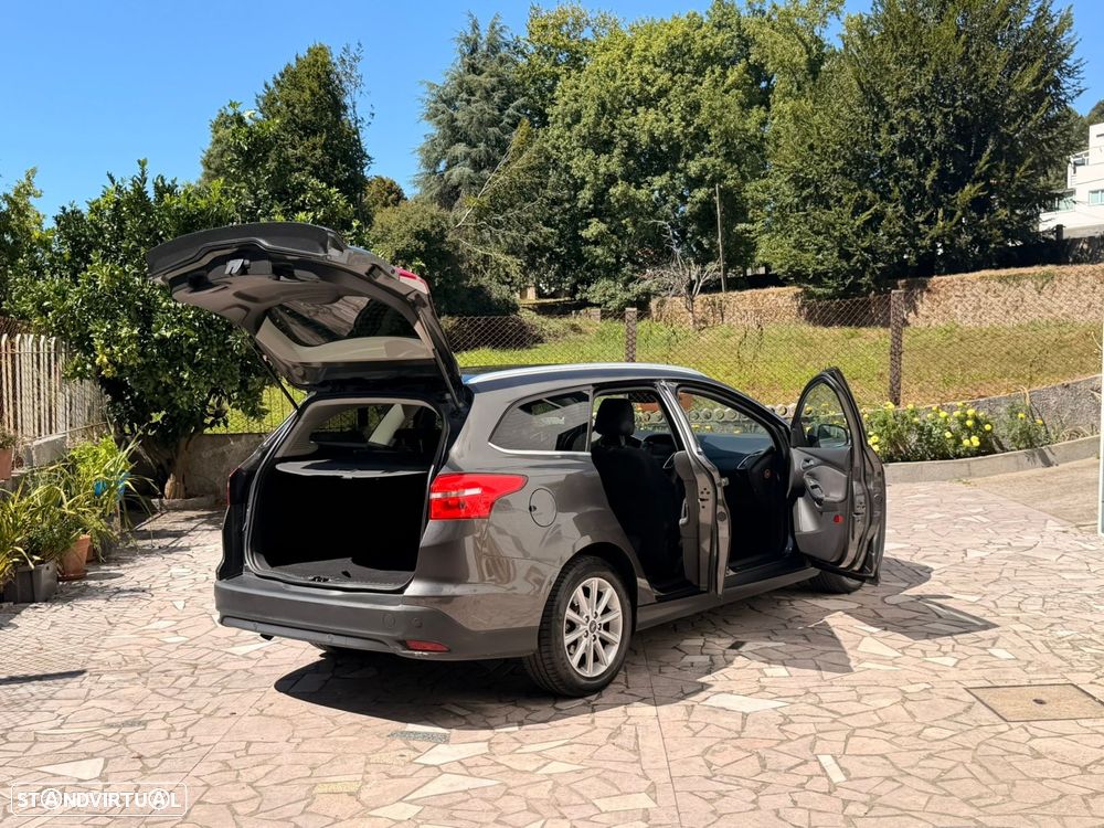Ford Focus 1.5 TDCi ECOBlue Titanium - 53
