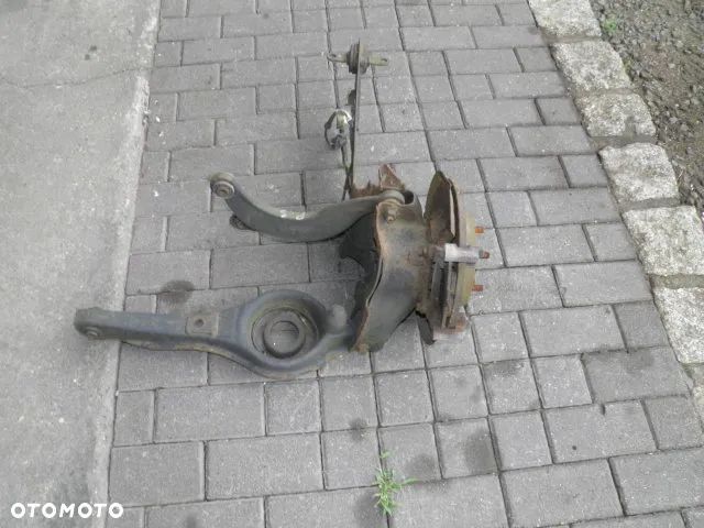 ZAWIESZENIE WAHACZ VOLVO C30 S40 V50