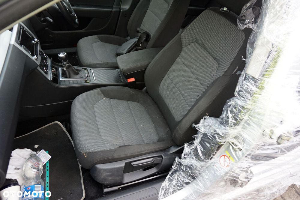 VOLKSWAGEN PASSAT B7 SEDAN 2012 LA7W 2.0 TDI CFFB 140KM NFU SREBRNY na części - 11