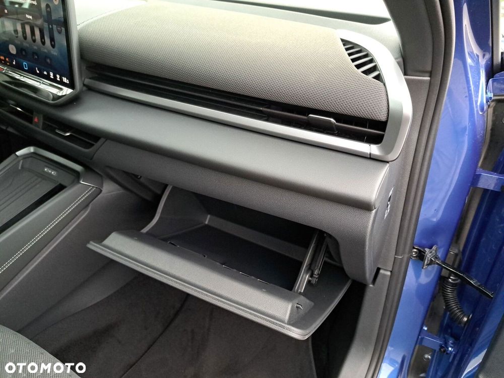 Volkswagen T-Roc 1.5 eTSI R-Line DSG - 36