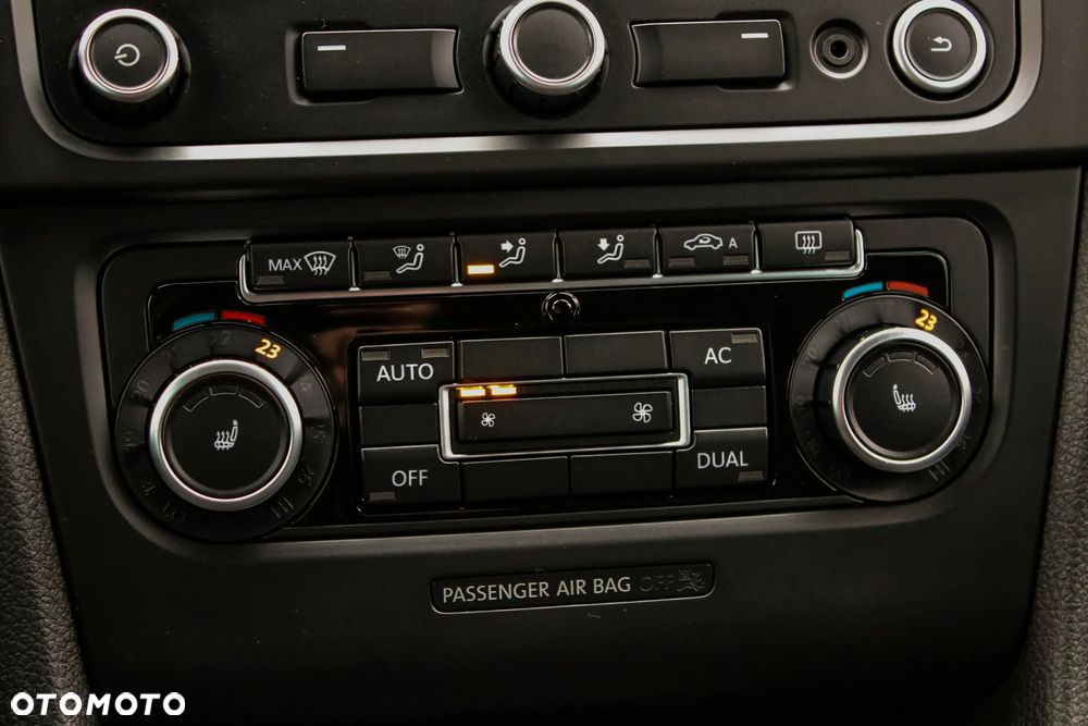 Volkswagen Golf - 31