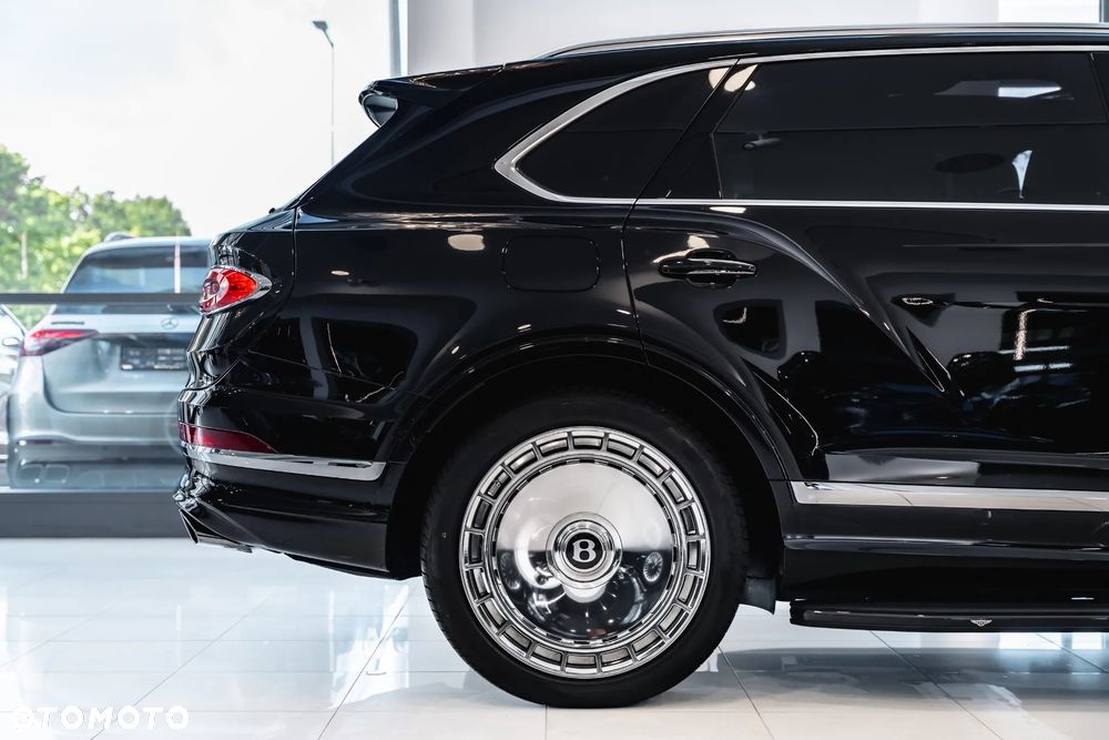 Bentley Bentayga W12 Mulliner - 12