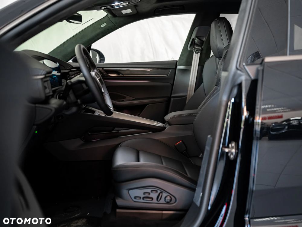 Porsche Macan Turbo - 11