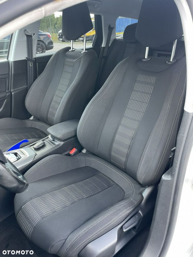Peugeot 308 - 10