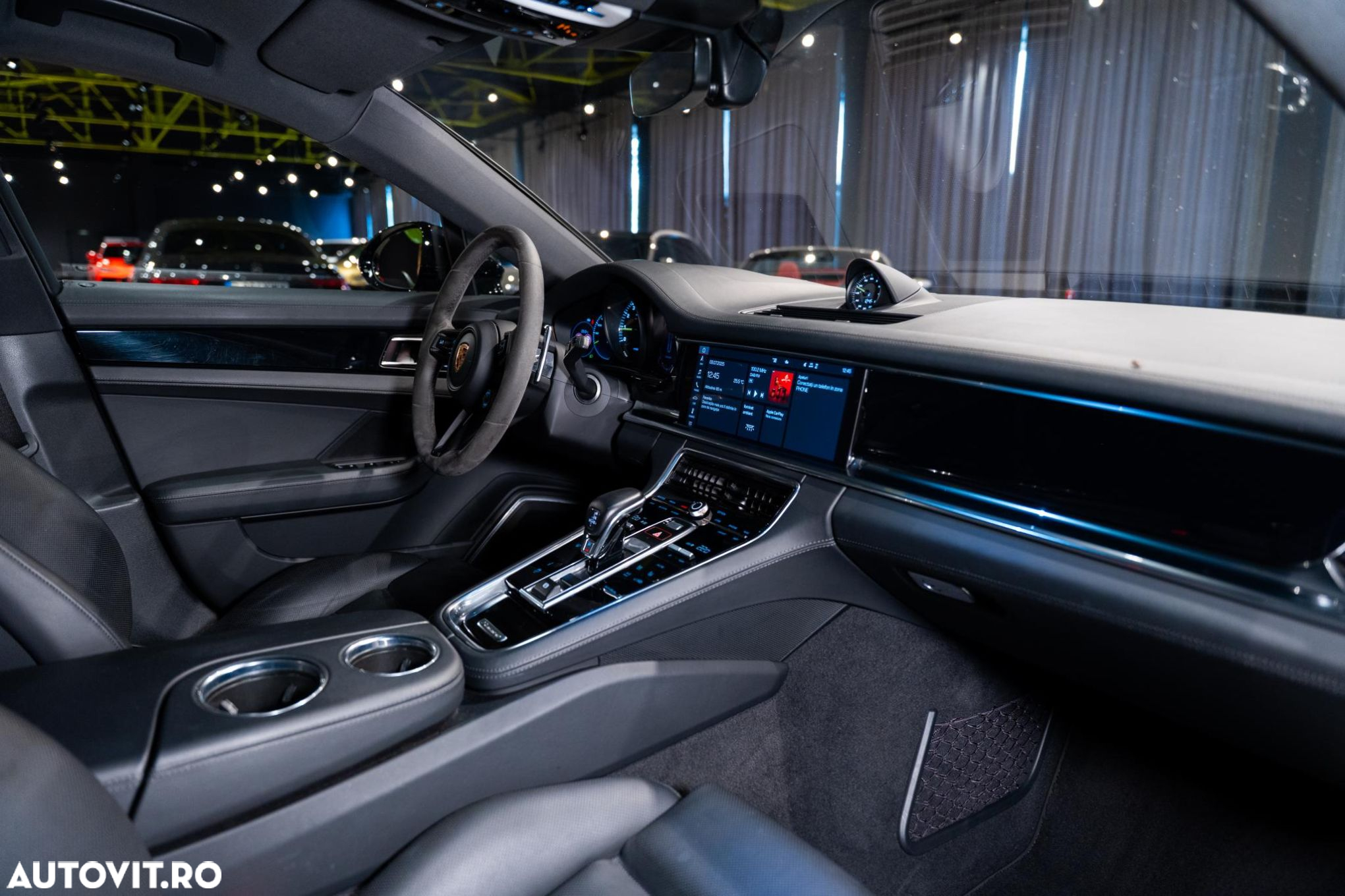 Porsche Panamera - 22