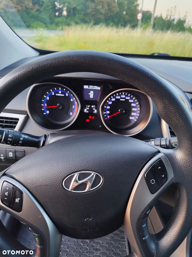 Hyundai i30 blue 1.4 Classic Navigation - 12