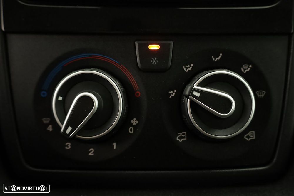 Opel 3.5t heavy 2.2 d l4h2 - 9