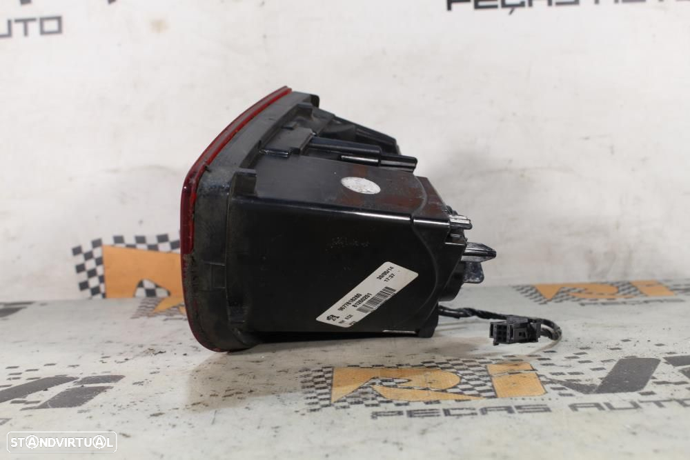 Farolim Direito Peugeot 308 Ii  9677818280 / 81260201 / Direito Da Mal - 4