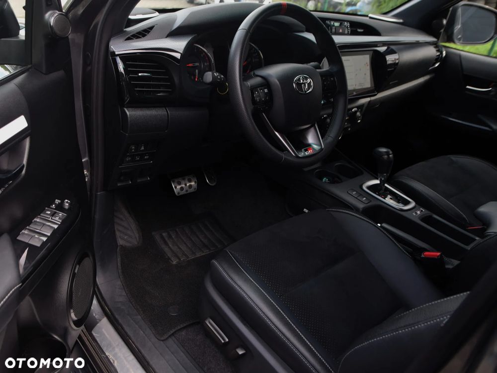 Toyota Hilux 2.8 D-4D Double Cab GR Sport II 4x4 - 18