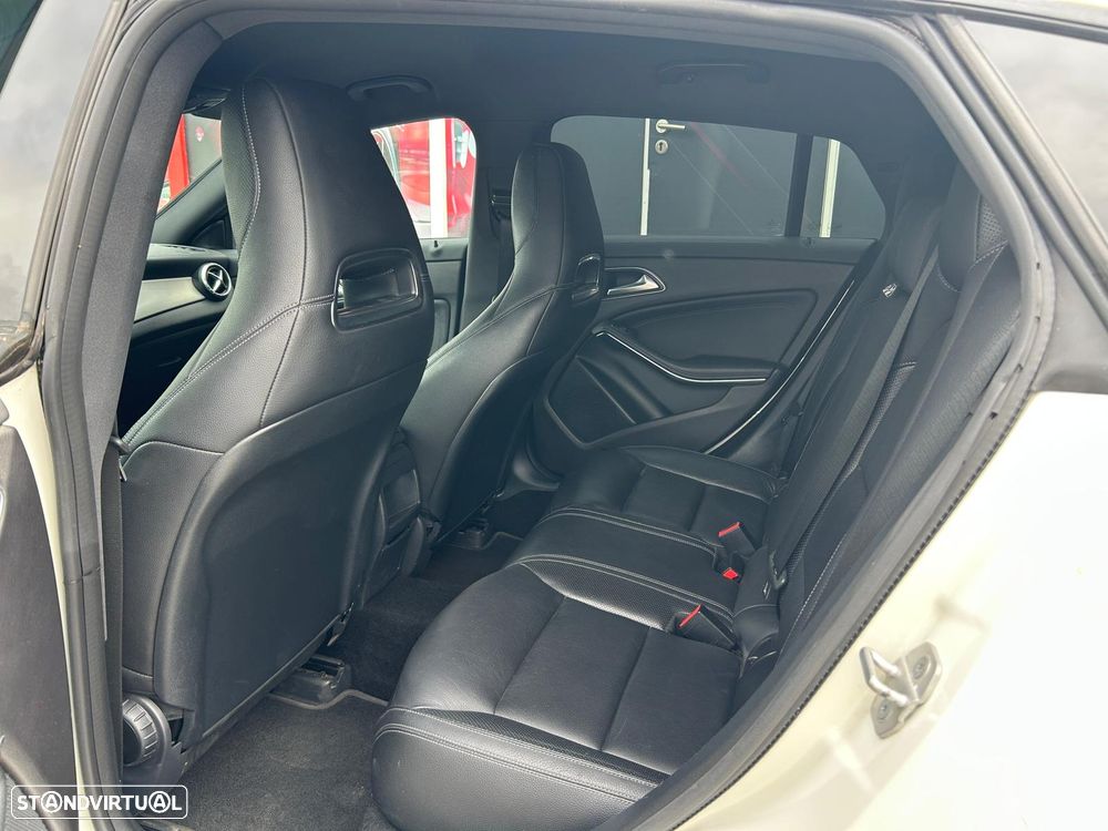 Mercedes-Benz CLA 200 d Shooting Brake AMG Line Aut. - 12