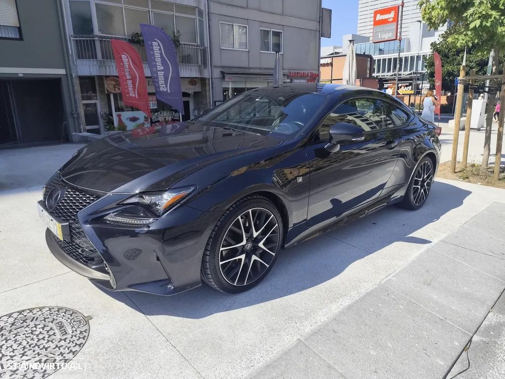 Lexus RC Black Edition — fotografia 4