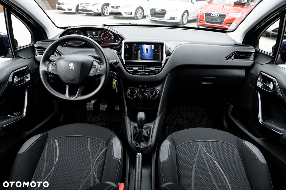 Peugeot 208 PureTech 82 Allure - 25