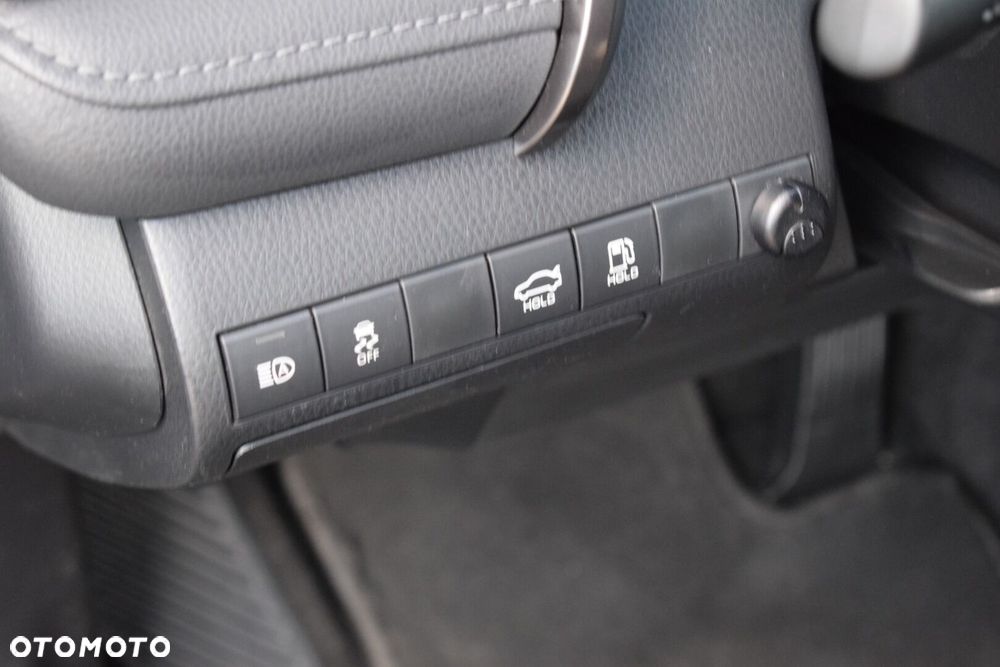 Toyota Camry 2.5 Hybrid Comfort CVT - 17