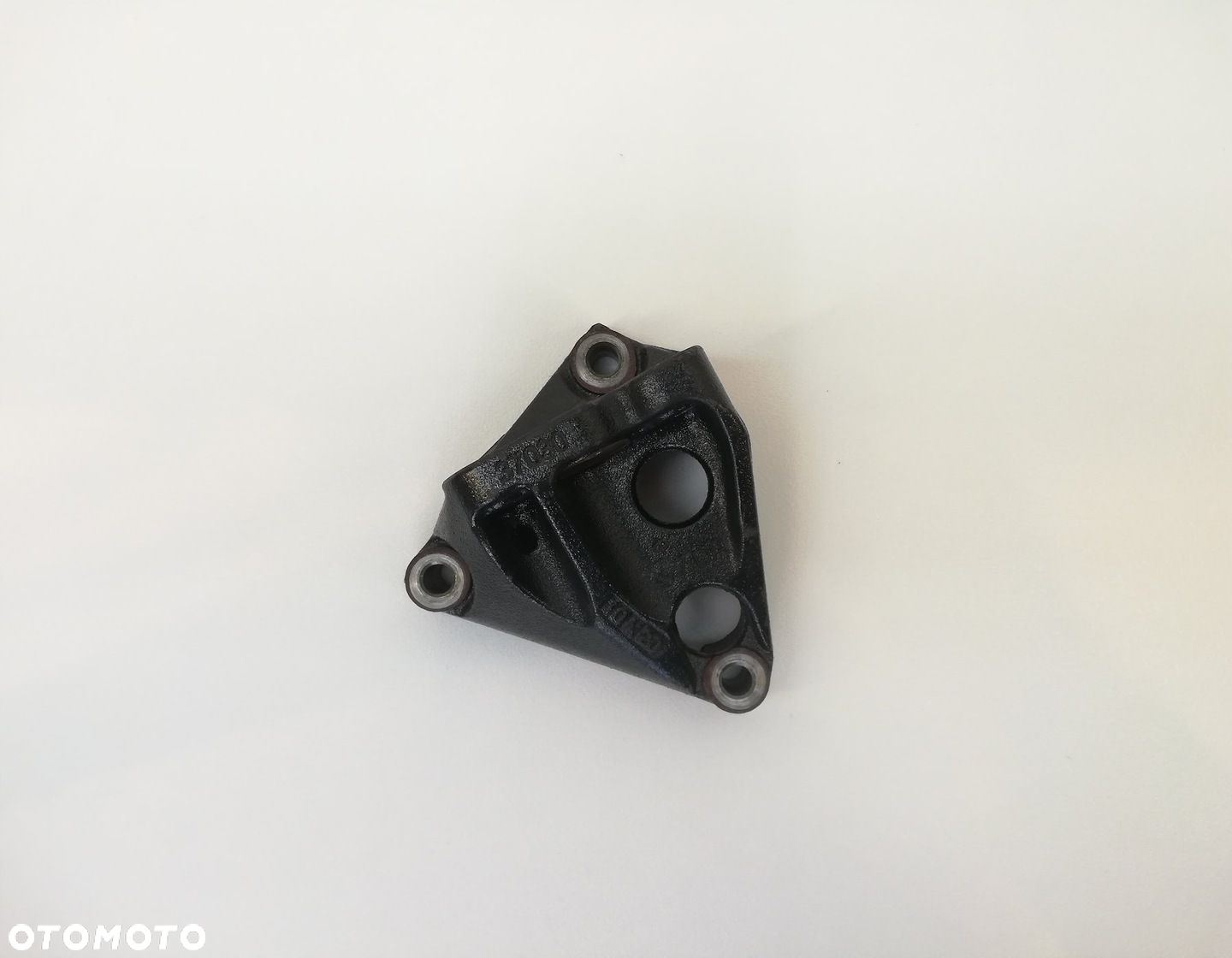 ŁAPA SILNIKA TOYOTA PRIUS III 1.8 HYBRYDA 2ZR-FXE X2ZR-W22U 2ZR 37030 - 4