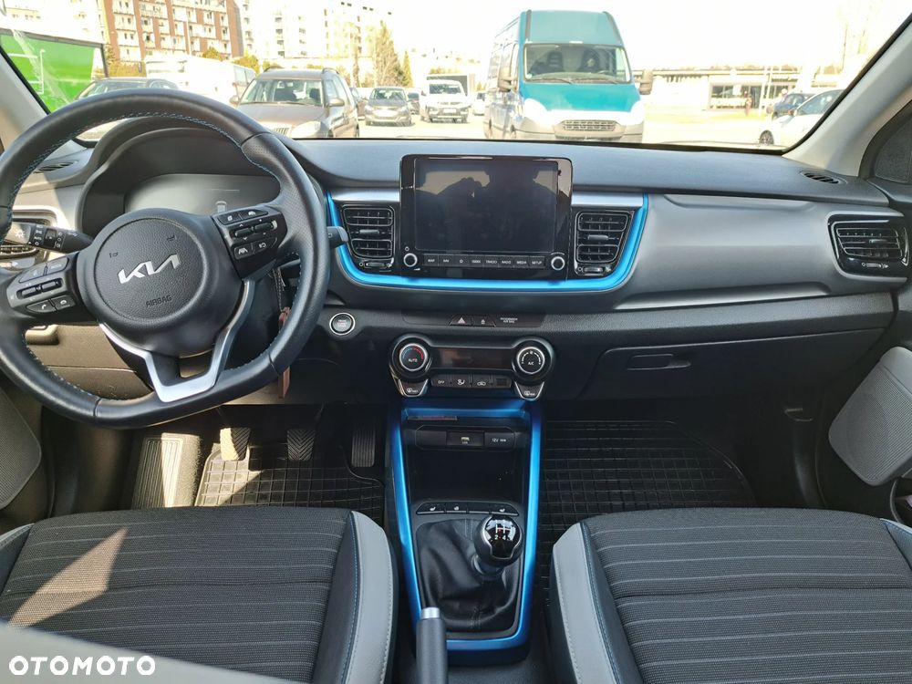 Kia Stonic 1.2 L - 14