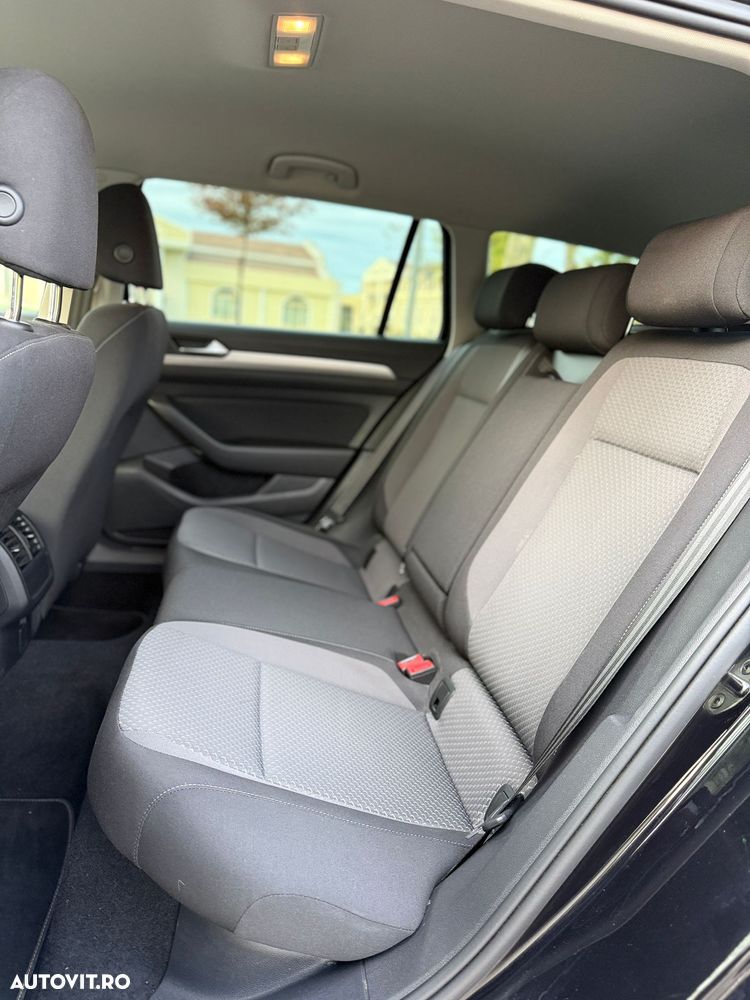 Volkswagen Passat 2.0 TDI DSG Advance - 10