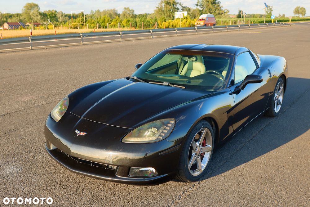 Chevrolet Corvette - 5