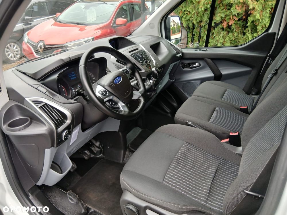 Ford TRANSIT CUSTOM - 19