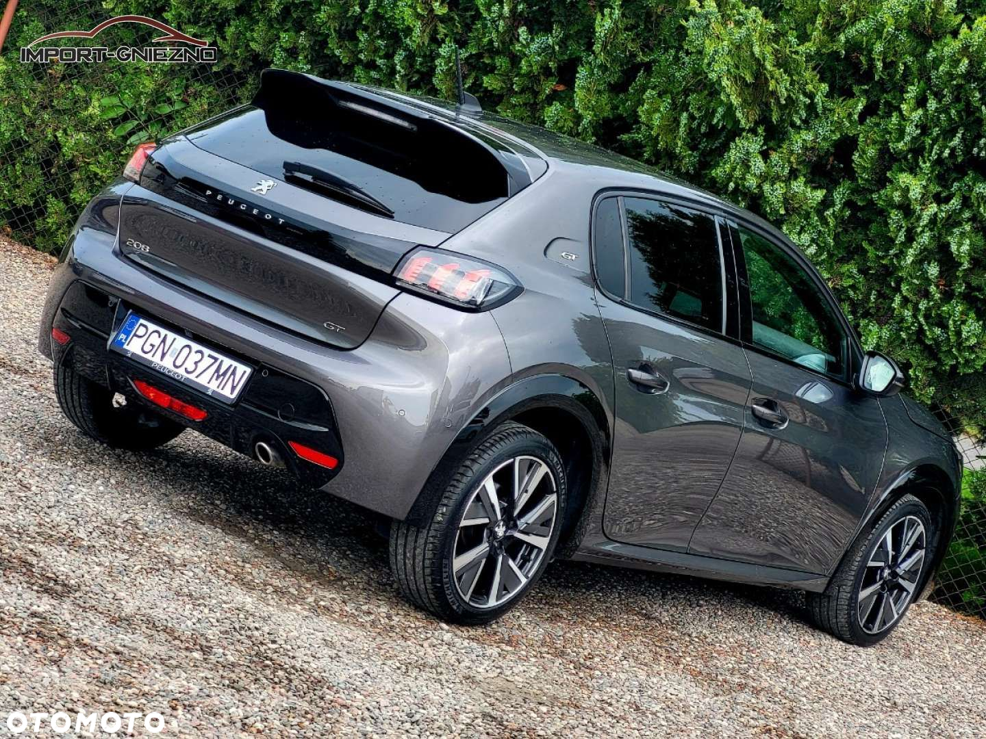 Peugeot 208 - 4