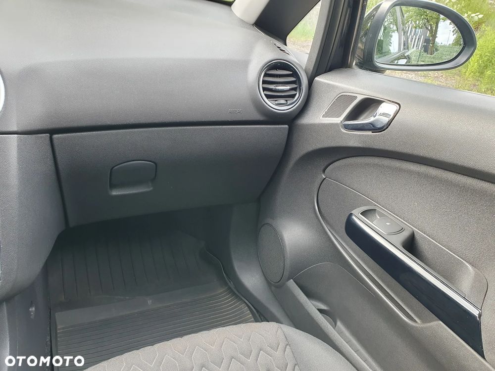 Opel Corsa - 16
