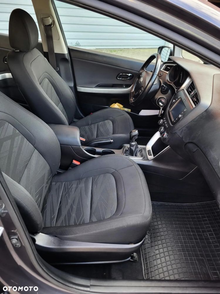 Kia Ceed 1.6 CRDi 136 ISG Edition 7 - 7