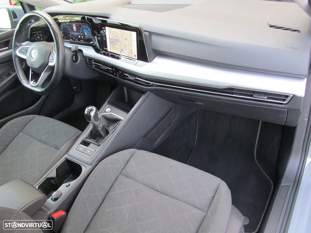 VW Golf 1.0 TSI Confortline - 17
