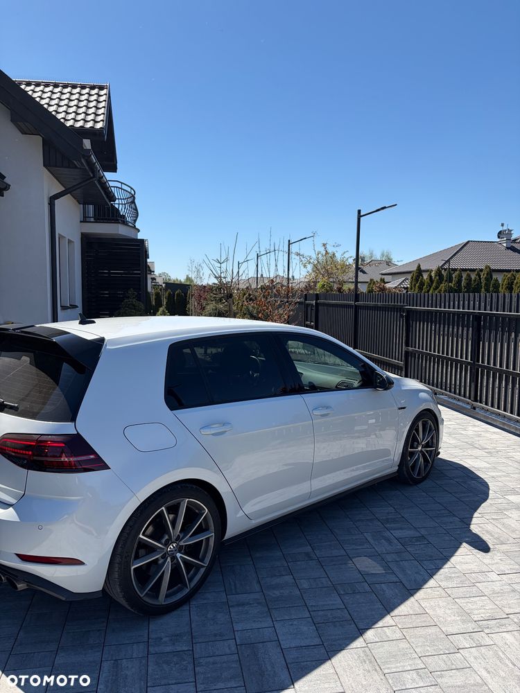 Volkswagen Golf R 4Motion (BlueMotion Technology) DSG - 3