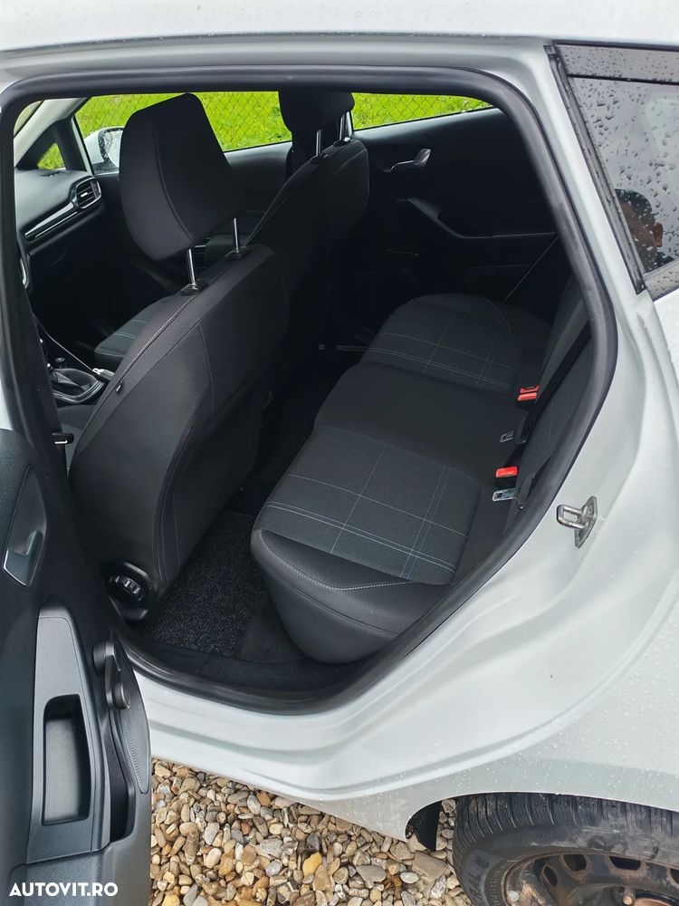 Ford Fiesta - 9