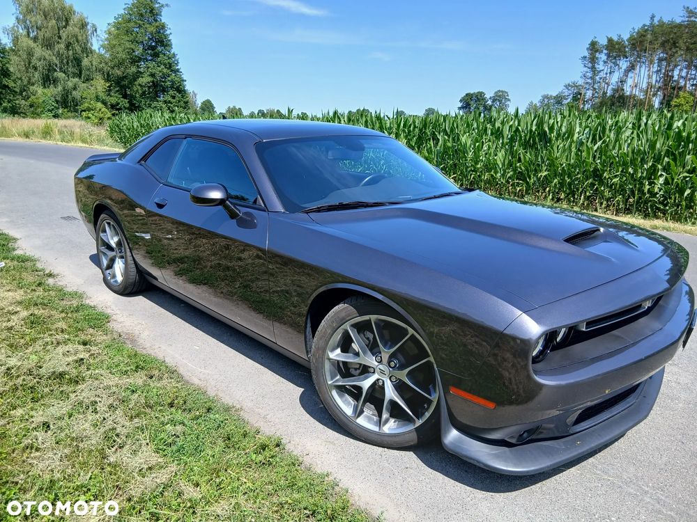 Dodge Challenger - 10