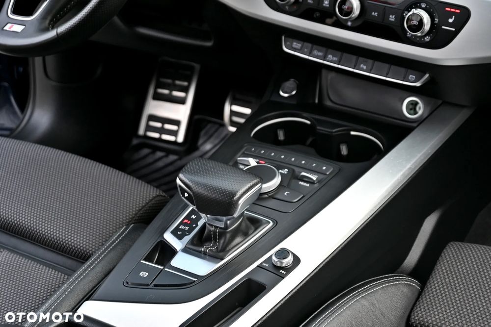 Audi A4 Avant 2.0 TDI Quattro Sport S tronic - 24