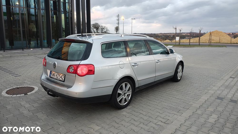 Volkswagen Passat 1.8 TSI Exclusive - 3
