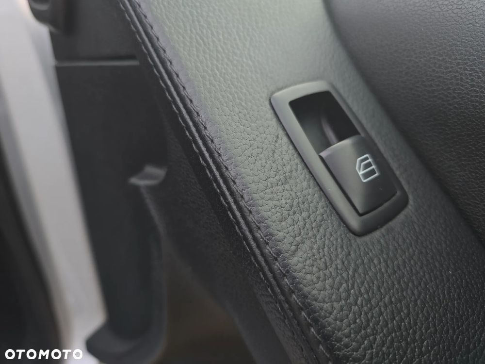 Mercedes-Benz Klasa R - 13