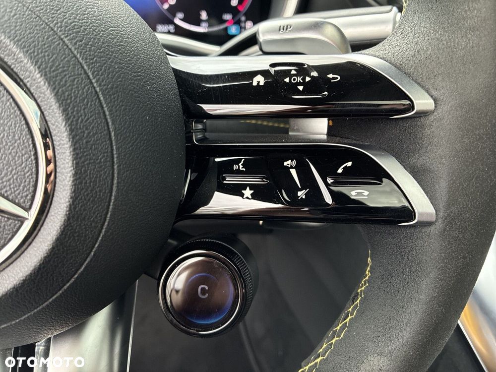 Mercedes-Benz AMG GT 63 4Matic+ - 17