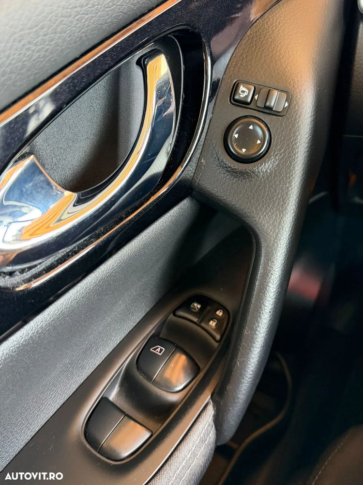 Nissan Qashqai 1.5 DCI N-Connecta - 17