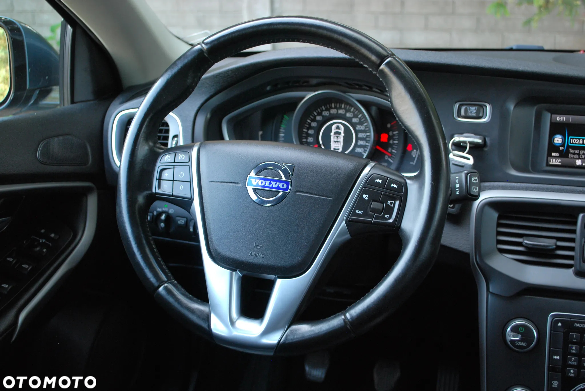 Volvo V40 T2 Momentum - 17