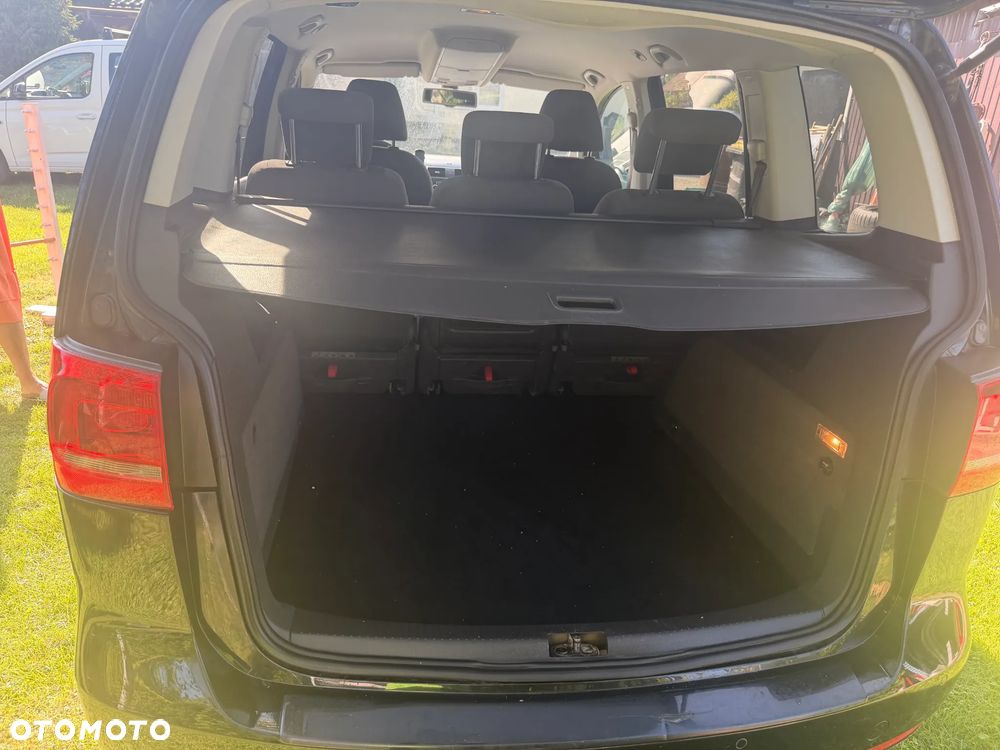Volkswagen Touran 2.0 TDI DPF Comfortline - 11