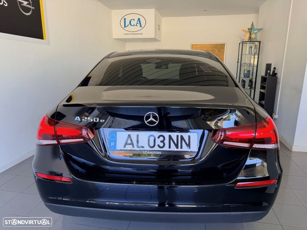 Mercedes-Benz A 250 - 21