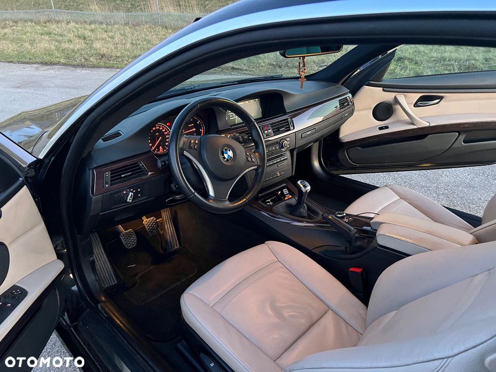 BMW Seria 3 320d - 9