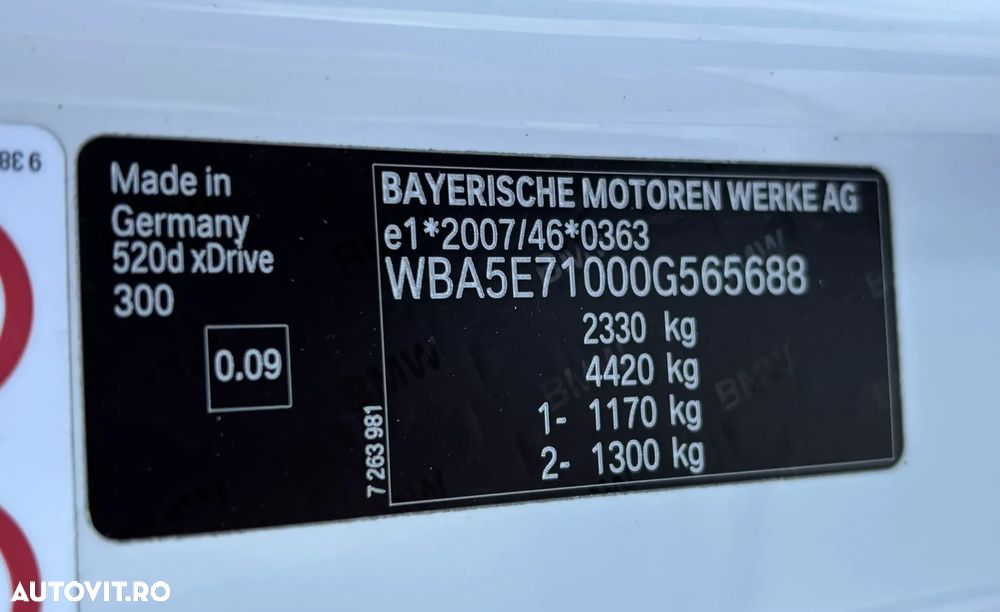 BMW Seria 5 520d xDrive AT - 2