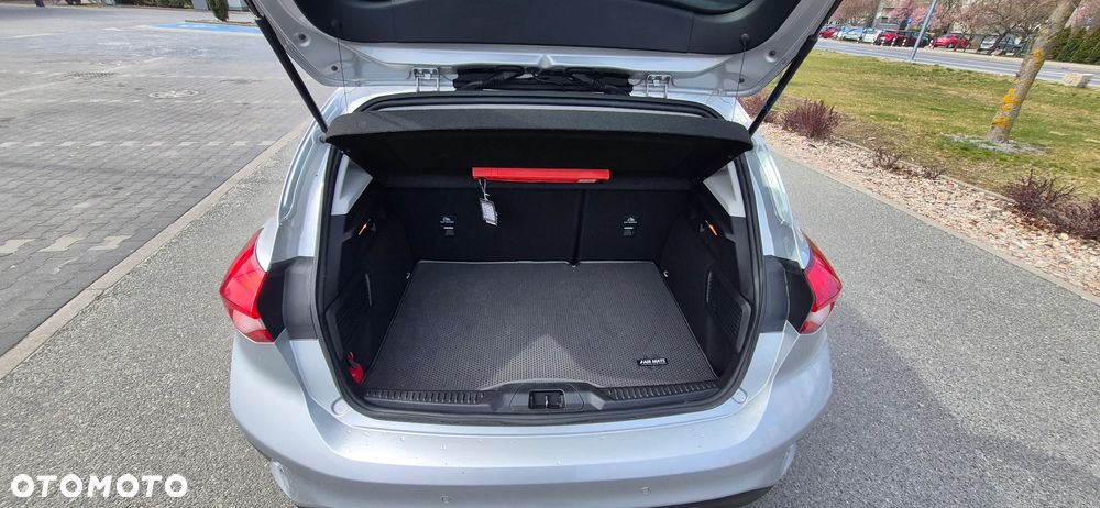 Ford Focus 1.0 EcoBoost Trend Edition - 5