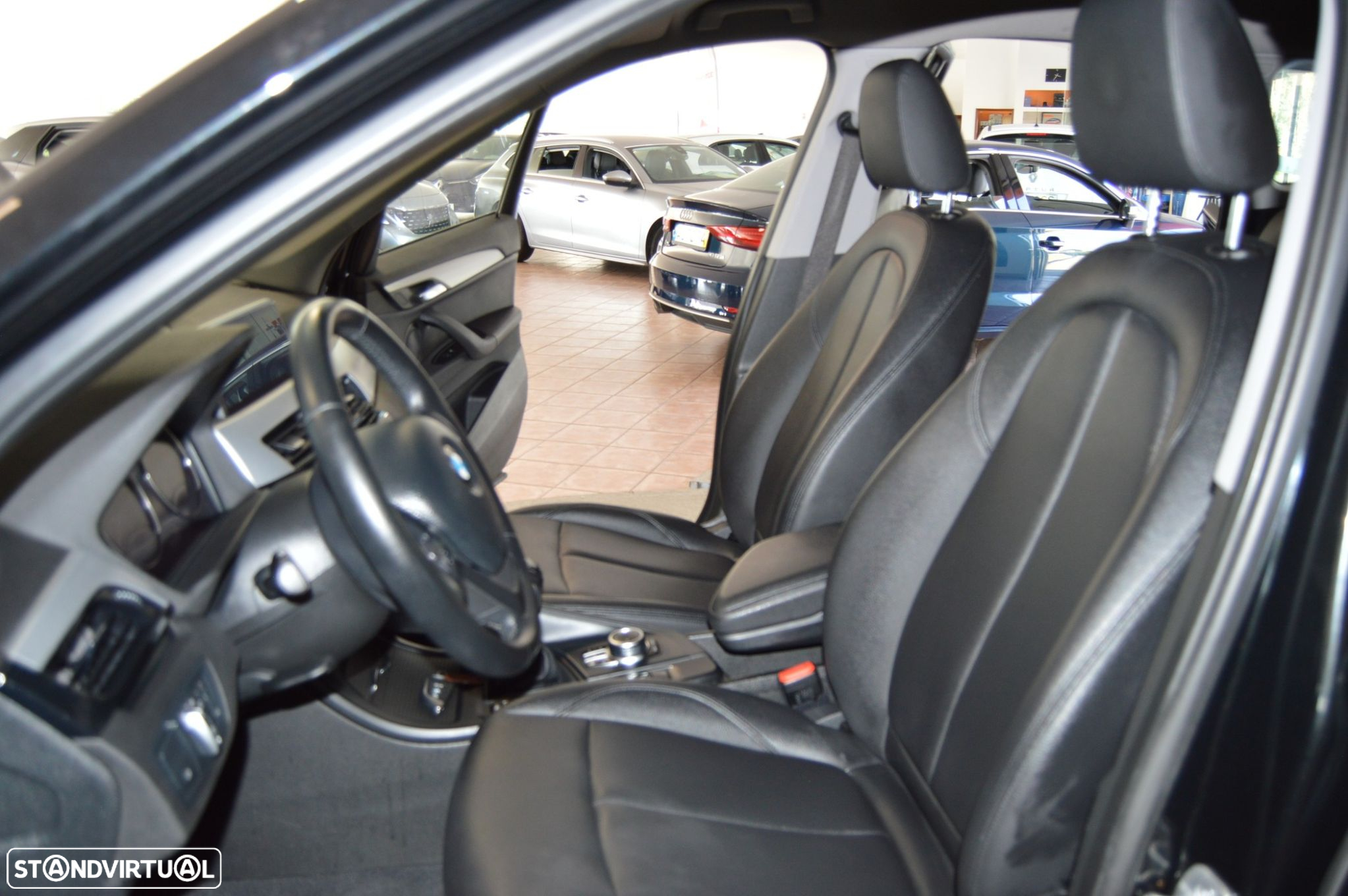 BMW X1 16 d sDrive Advantage - 25