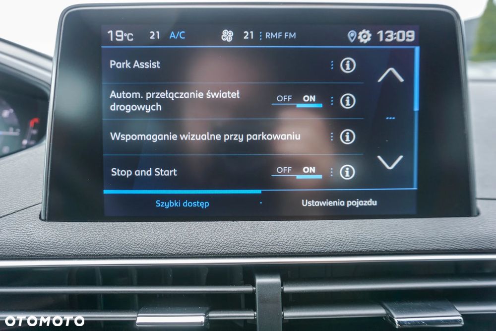 Peugeot 3008 1.2 PureTech Allure Pack S&S EAT8 - 22