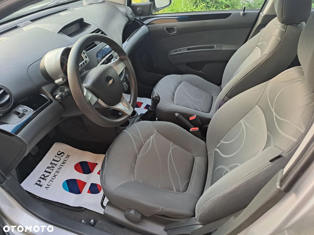 Chevrolet Spark - 10