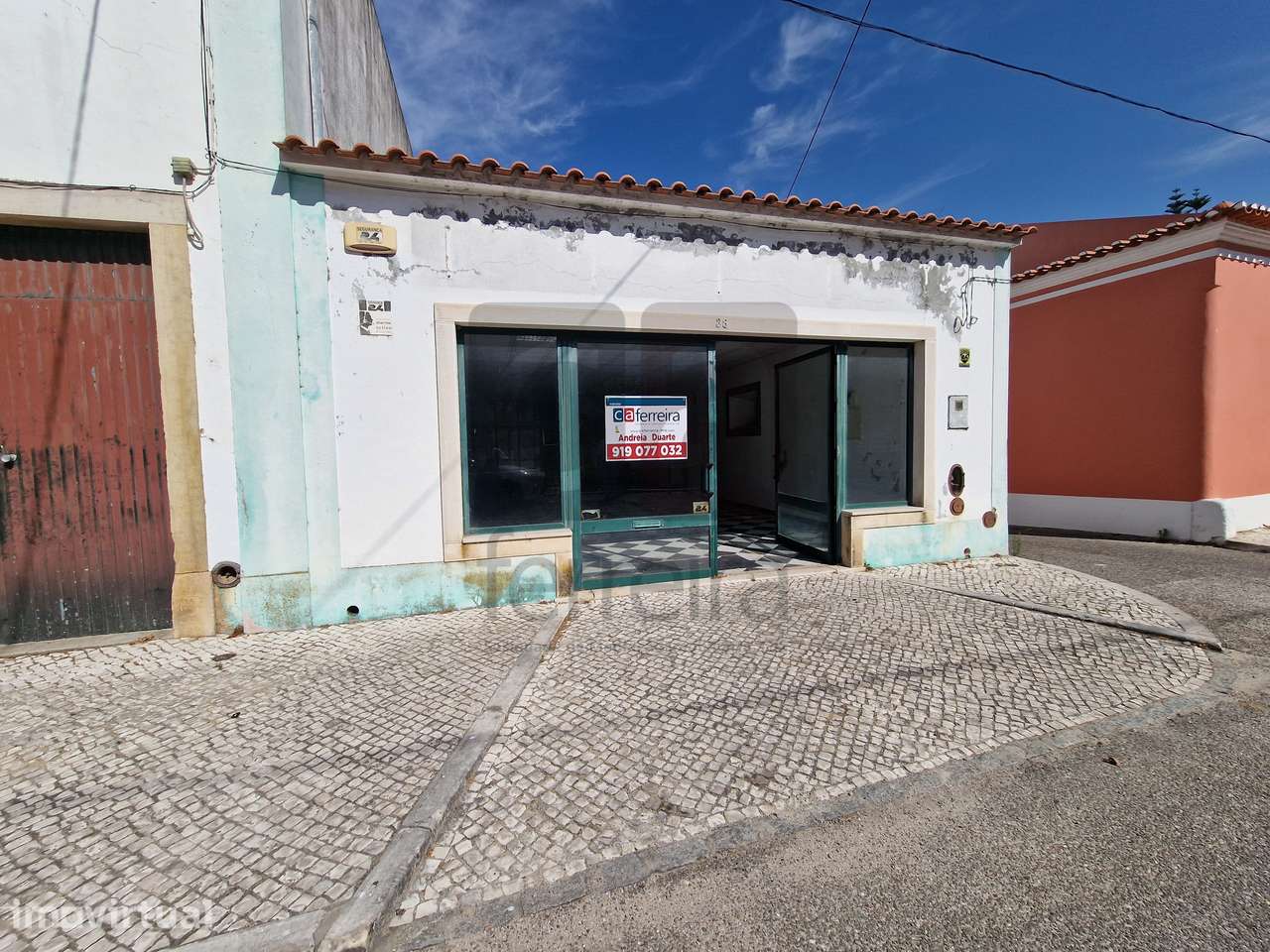 LOja com possibilidade para Moradia T3 - Grande imagem: 2/19