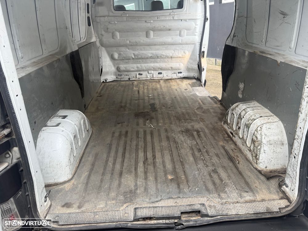 Opel Vivaro longa - 23