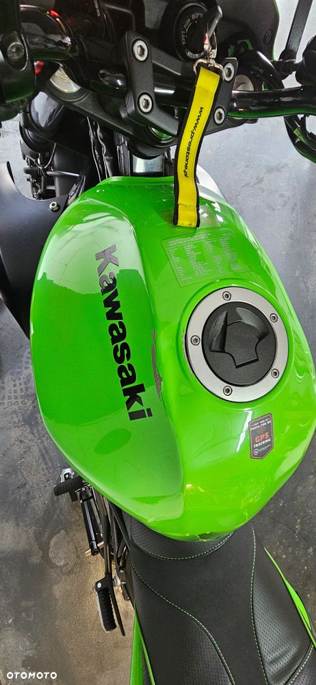 Kawasaki ER - 8