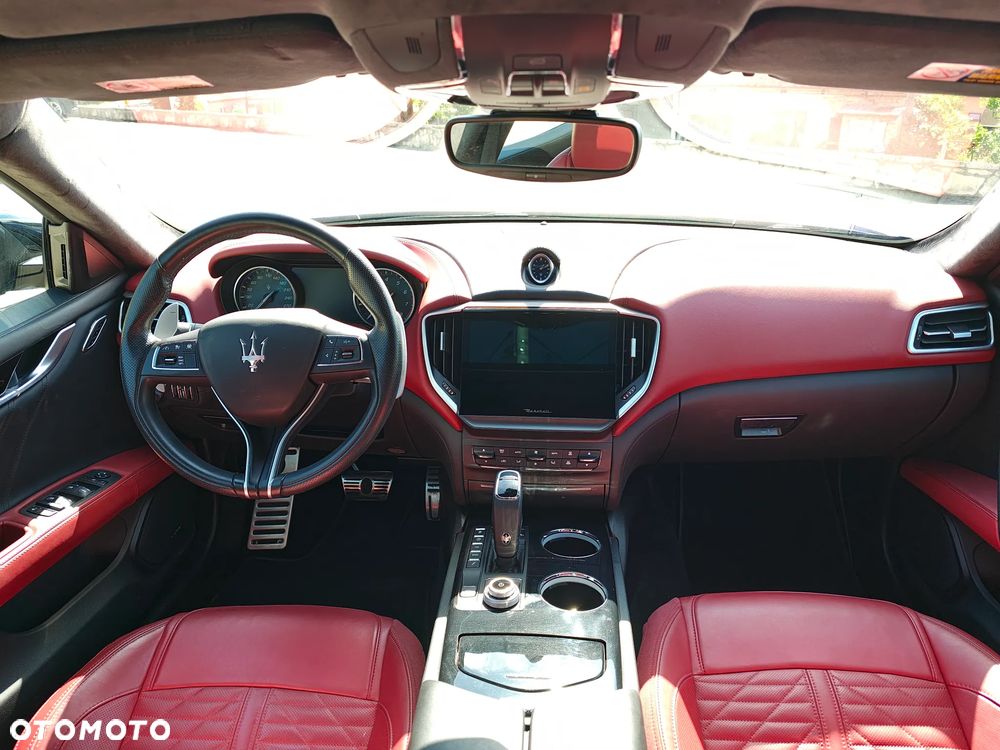Maserati Ghibli Modena S Q4 - 23