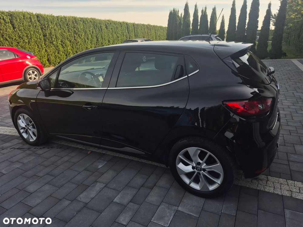 Renault Clio - 9