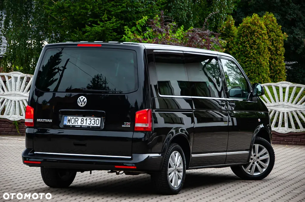 Volkswagen Multivan - 12