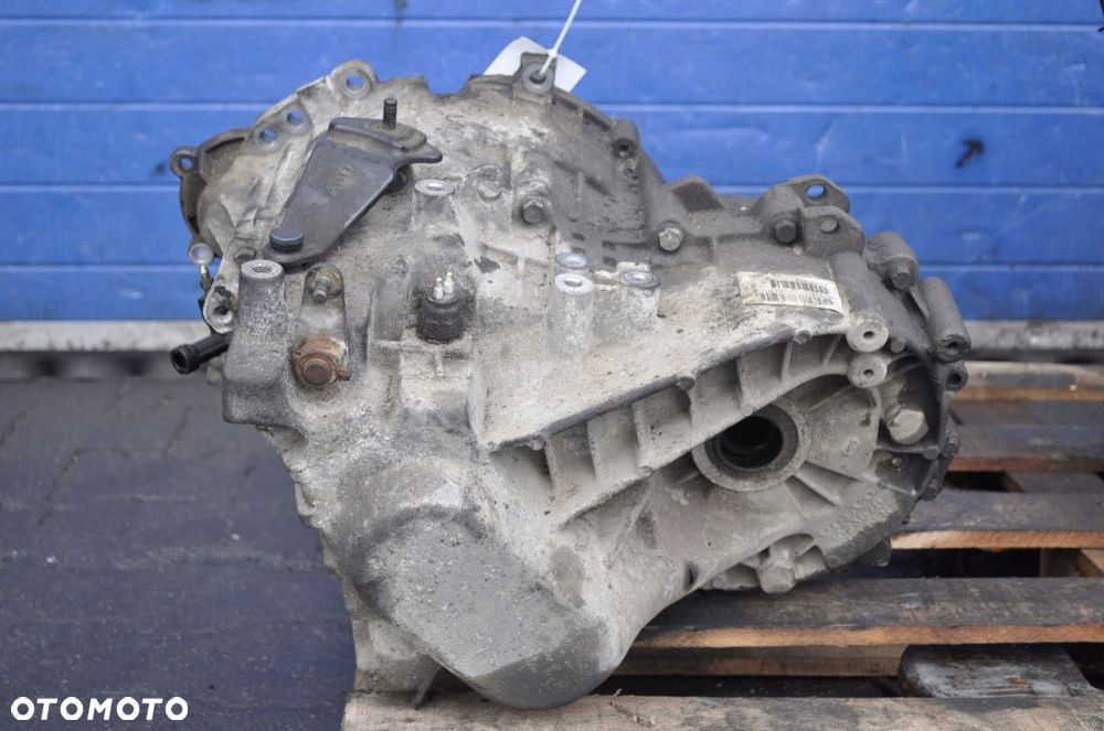 VOLVO S40 I V40 I 2.0T 163KM SKRZYNIA P30616071 - 2